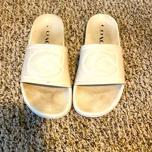 Coach slides size 8